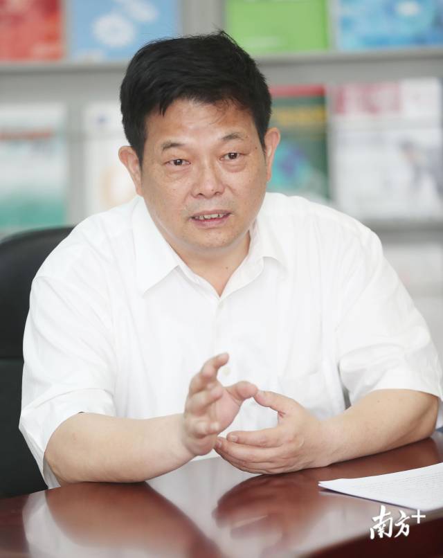 环亚手机版登录入口校长陈新。李细华 摄